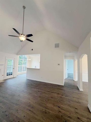 948 Gettysburg Way, Locust Grove, GA 30248