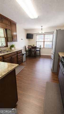 1054 Glass Bridge Road, Lagrange, GA 30240