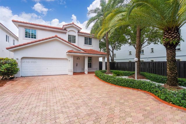 10867 NW 59th St, Doral, FL 33178