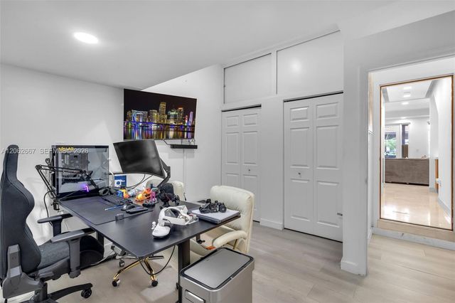10867 NW 59th St, Doral, FL 33178