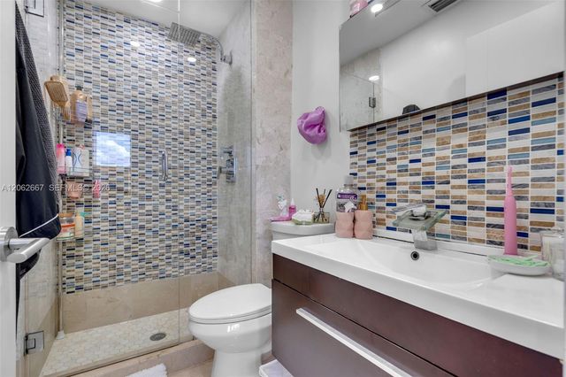 10867 NW 59th St, Doral, FL 33178