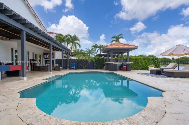 10867 NW 59th St, Doral, FL 33178