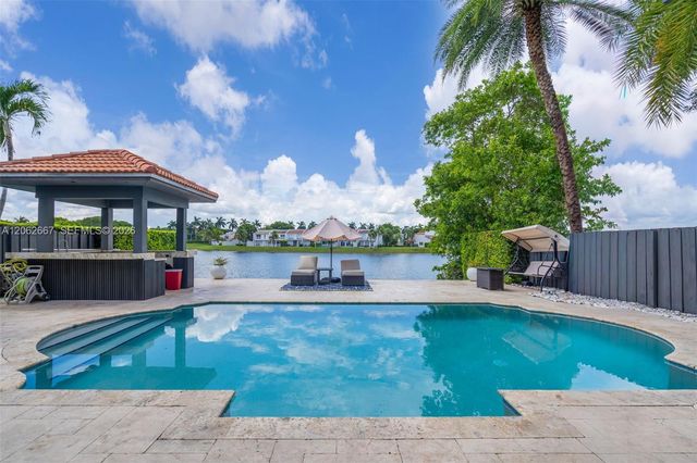 10867 NW 59th St, Doral, FL 33178