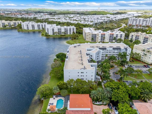 10867 NW 59th St, Doral, FL 33178
