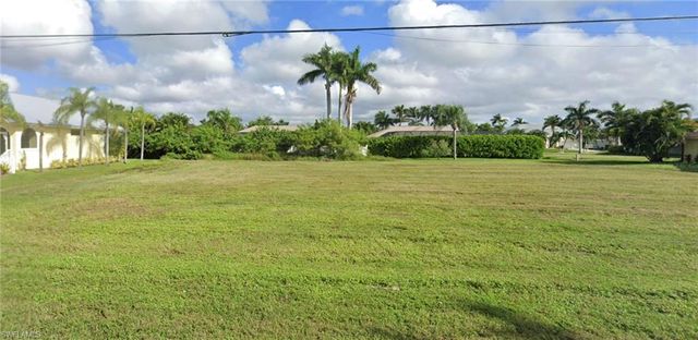 1721 El Dorado PKWY W, Cape Coral, FL 33914