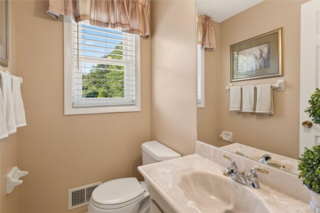 79 Markie Drive East, Gates, NY 14606