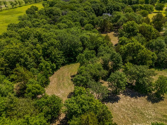 1878 N Lincoln Park Road, Van Alstyne, TX 75495