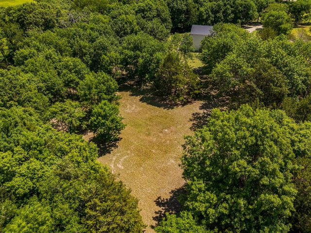 1878 N Lincoln Park Road, Van Alstyne, TX 75495