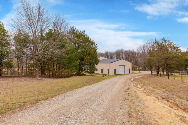 1878 N Lincoln Park Road, Van Alstyne, TX 75495