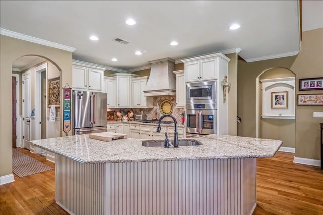 5194 ADAGIO LN, Lakeland, TN 38002