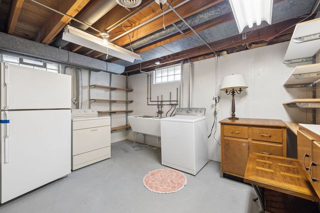 1041 E 8th Street, Lockport, IL 60441