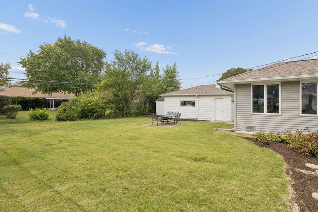 1041 E 8th Street, Lockport, IL 60441