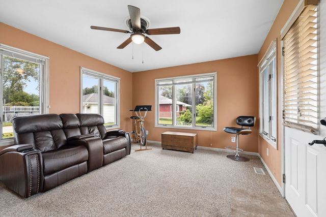 1041 E 8th Street, Lockport, IL 60441