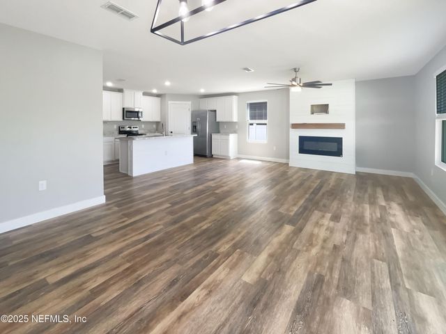 2428 COLD STREAM Lane, Green Cove Springs, FL 32043