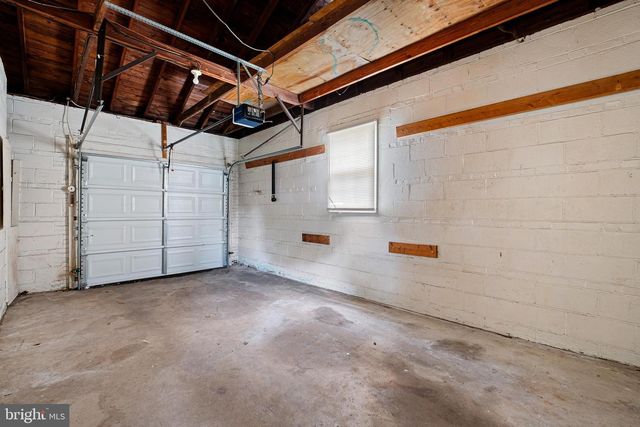 1405 MARSH RD, Talleyville, DE 19803