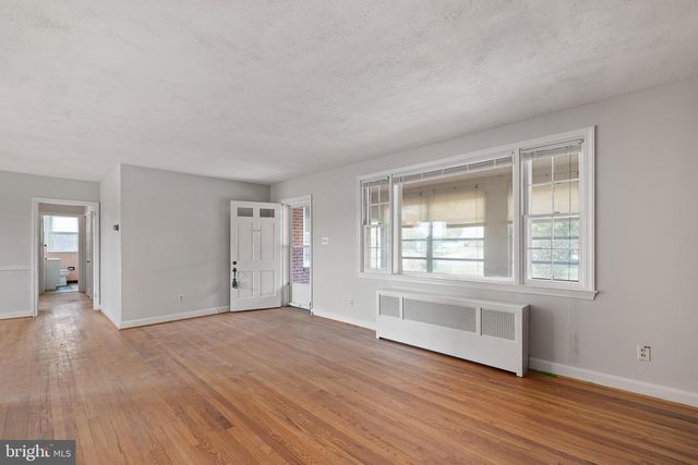 1405 MARSH RD, Talleyville, DE 19803