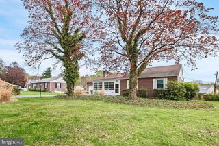 1405 MARSH RD, Talleyville, DE 19803
