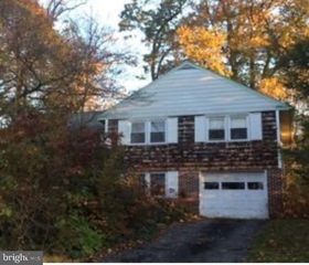3 BRYAN AVE, Malvern, PA 19355