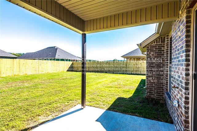 50 N Benchmark Lane, Fayetteville, AR 72704