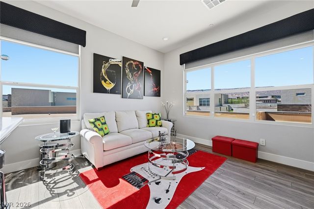 4246 Swift Street, Las Vegas, NV 89135