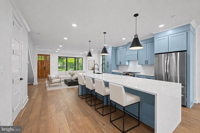 3937 MILITARY RD NW, Washington, DC 20015