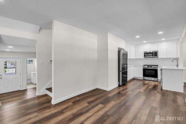 8 Wendy Drive, Old Bridge, NJ 08857