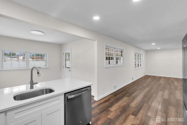 8 Wendy Drive, Old Bridge, NJ 08857