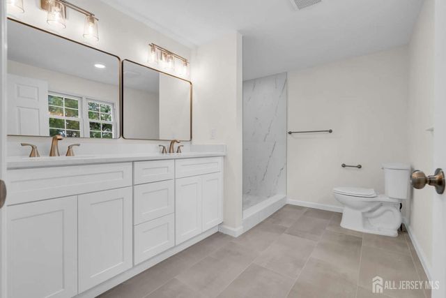 8 Wendy Drive, Old Bridge, NJ 08857