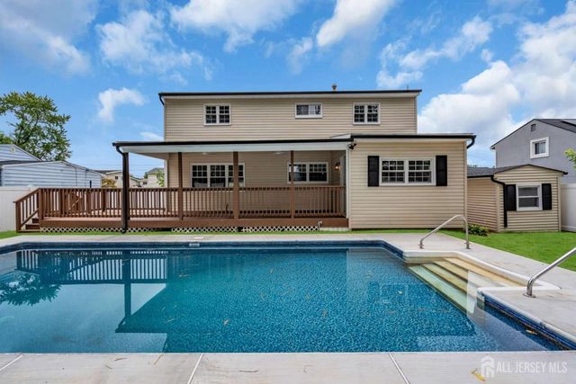 8 Wendy Drive, Old Bridge, NJ 08857
