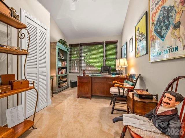 104 Little Cherokee Ridge, Hendersonville, NC 28739