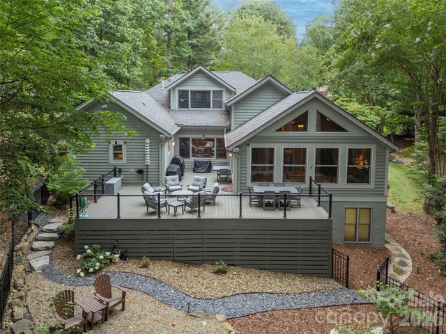104 Little Cherokee Ridge, Hendersonville, NC 28739