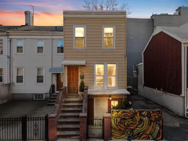 285 3RD ST, Jc, Downtown, NJ 07302
