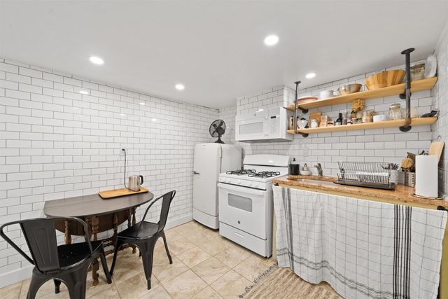 285 3RD ST, Jc, Downtown, NJ 07302