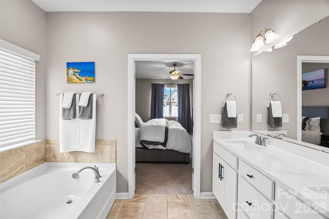 2315 Verde Creek Road, Charlotte, NC 28214