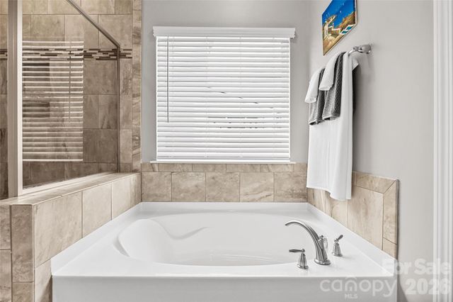 2315 Verde Creek Road, Charlotte, NC 28214