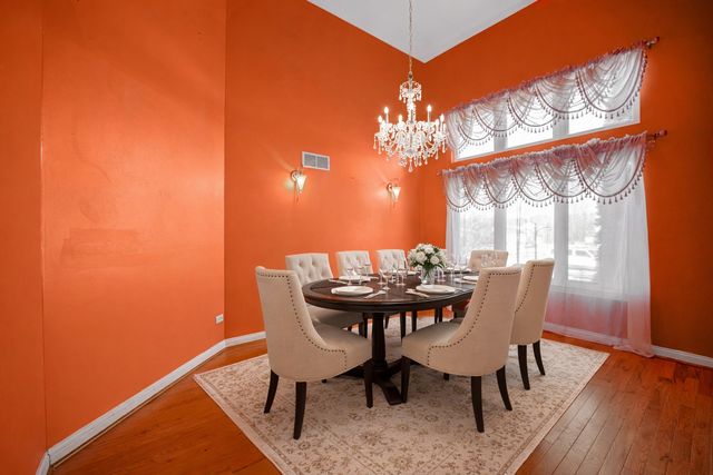 5319 Northwind Drive, Richton Park, IL 60471