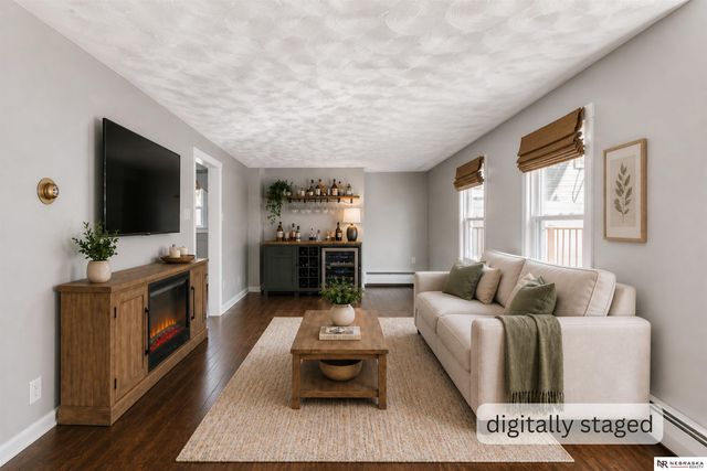 7534 Oakwood Street, Ralston, NE 68127