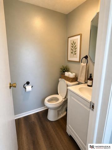 7534 Oakwood Street, Ralston, NE 68127