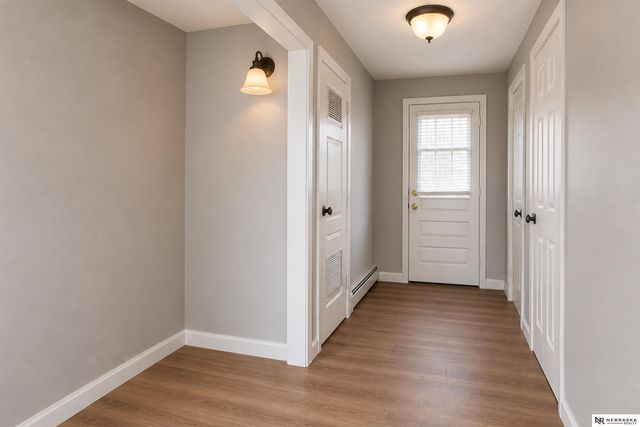 7534 Oakwood Street, Ralston, NE 68127