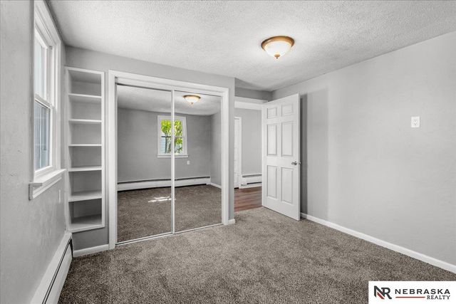 7534 Oakwood Street, Ralston, NE 68127