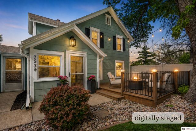 7534 Oakwood Street, Ralston, NE 68127