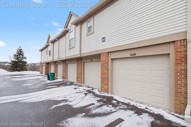 3480 TREMONTE Circle N, Oakland Charter Township, MI 48306