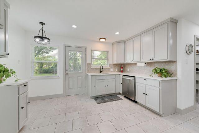 10116 San Lorenzo Drive, Dallas, TX 75228