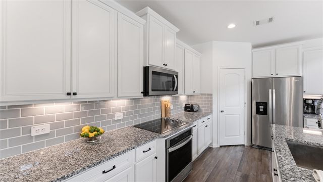 237 Jim Hall Lane, New Waverly, TX 77358