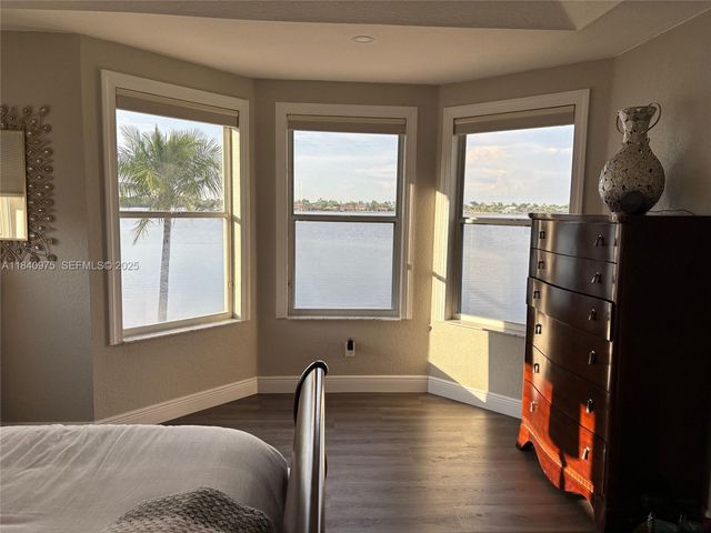 18265 NW 12th Street, Pembroke Pines, FL 33029
