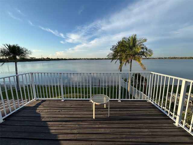 18265 NW 12th Street, Pembroke Pines, FL 33029