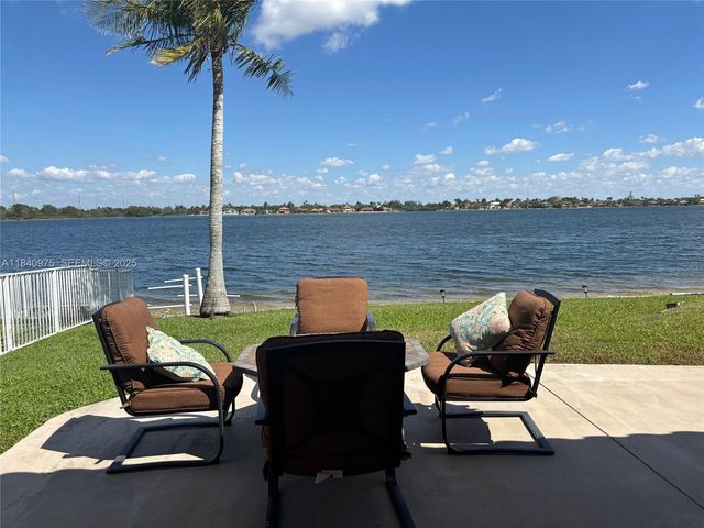 18265 NW 12th Street, Pembroke Pines, FL 33029