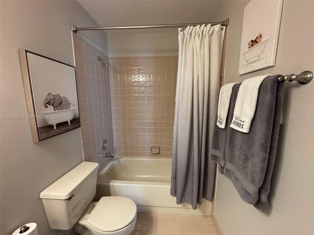 18265 NW 12th Street, Pembroke Pines, FL 33029