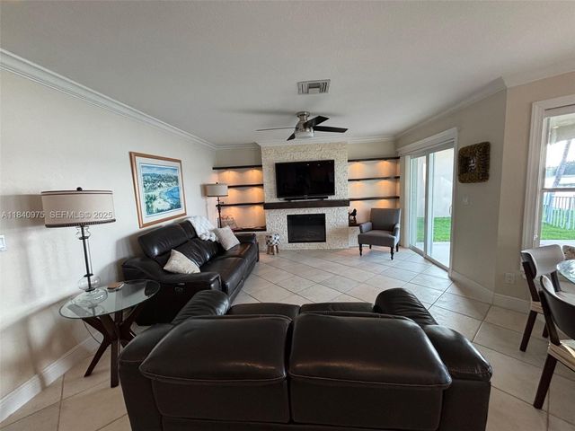18265 NW 12th Street, Pembroke Pines, FL 33029