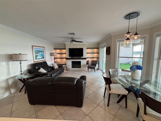 18265 NW 12th Street, Pembroke Pines, FL 33029